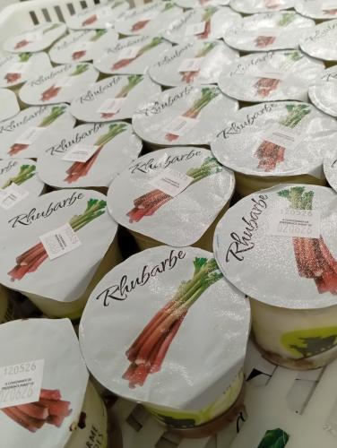 Yaourt au lait entier de vache fruit de la passion